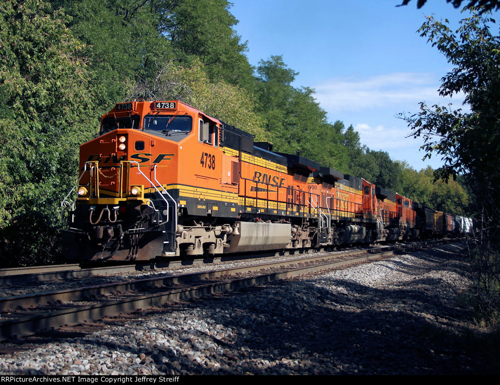 BNSF 4738